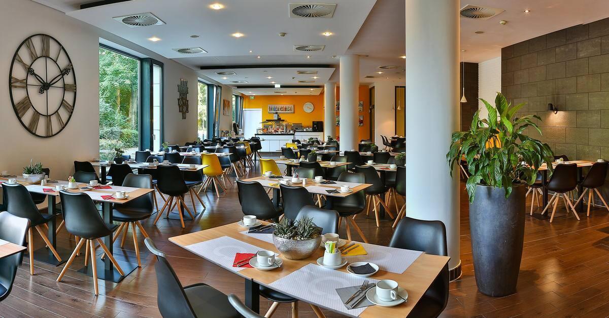 Hotel Frankfurt Messe Affiliated by Meliá Francoforte sul Meno Esterno foto