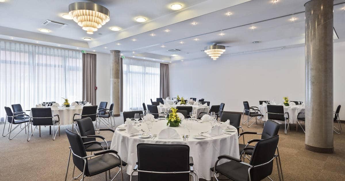 Hotel Frankfurt Messe Affiliated by Meliá Francoforte sul Meno Esterno foto