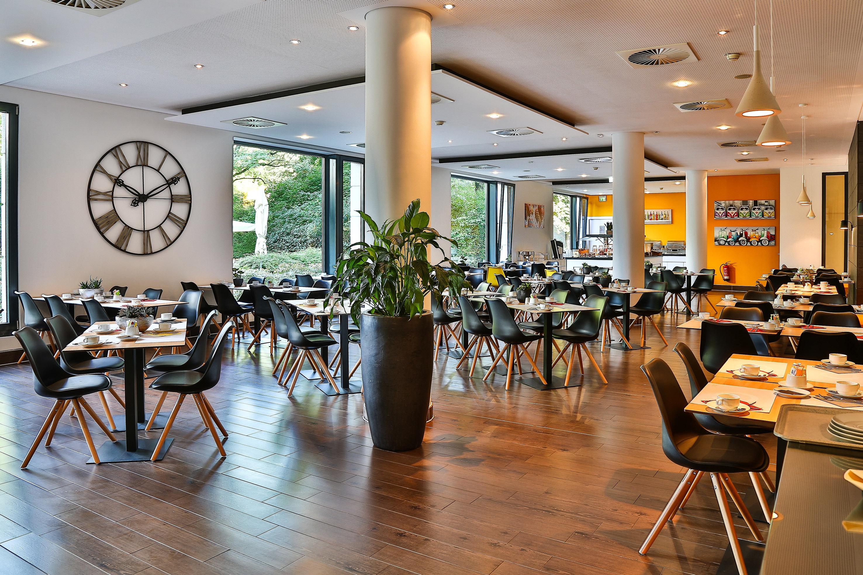 Hotel Frankfurt Messe Affiliated by Meliá Francoforte sul Meno Esterno foto